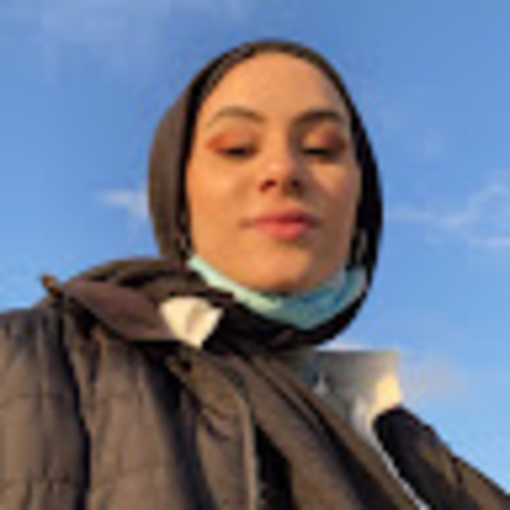 Meet your Posher, Yomna